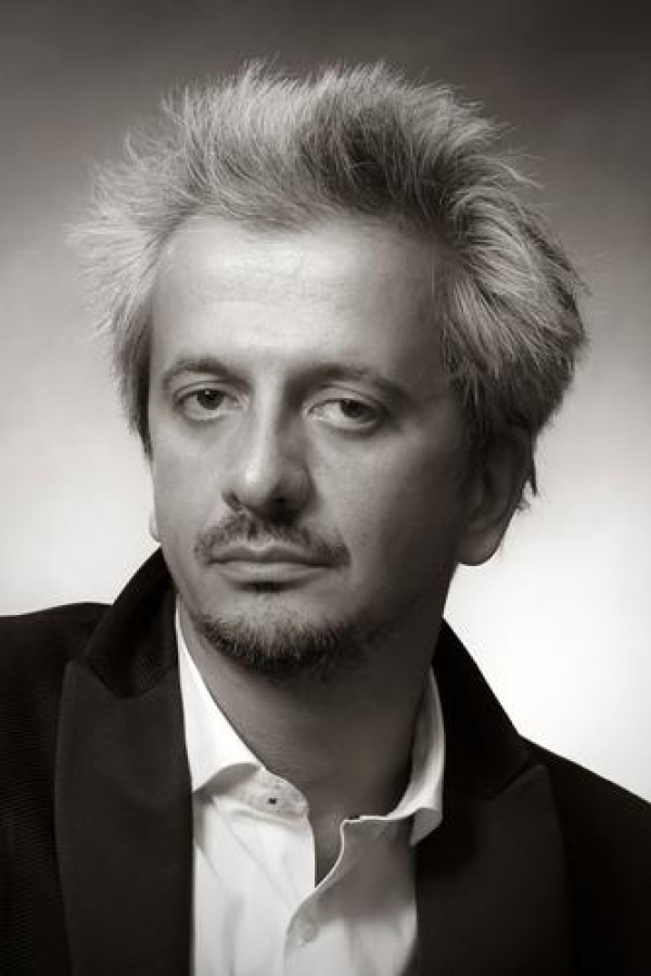 И.о. ректора Школы-студии МХАТ назначен режиссёр Константин Богомолов