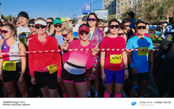 Уникальные кадры Almaty Half Marathon теперь доступны онлайн — снято на HONOR