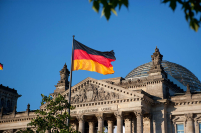 Бундесвер заявил о сотнях случаев нацистского экстремизма в войсках