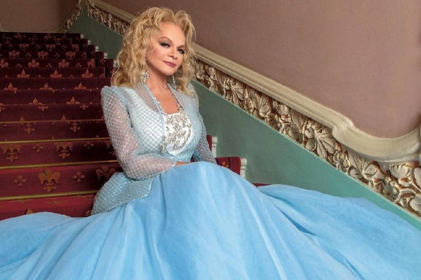 Концерт Ларисы Долиной в Москве под угрозой срыва из-за нераспроданных билетов