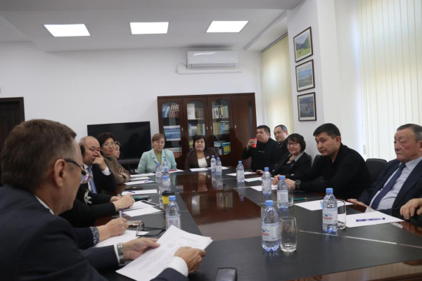 Представители библиотек и издательств Алматы обсудили новый законопроект