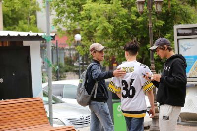 Энергетики продаются как обычные напитки: депутат обратился к главе Минздрава