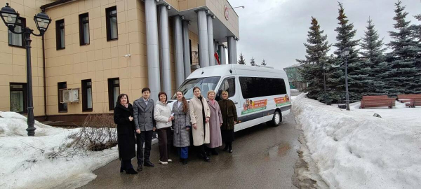 В Зеленодольск прибыл &laquo;Семейный автобус&raquo;: 13 семей получили помощь разных экспертов