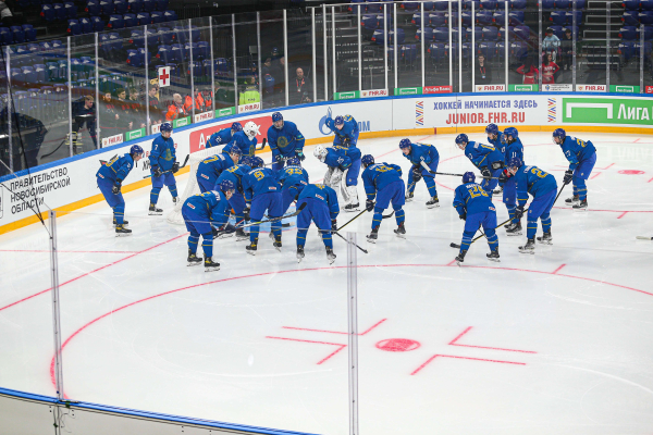 Сборная Казахстана U-18 уступила сверстникам из Швейцарии на хоккейном ЧМ-2024