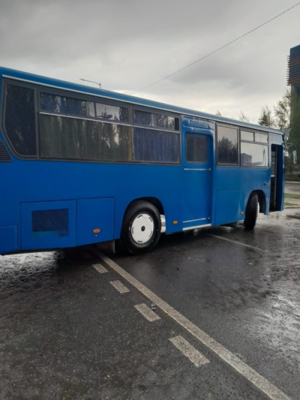 Автобус столкнулся с легковушкой в Актобе