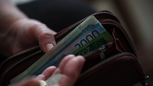 &laquo;Подарок ветерану&raquo; за ваш счет: юрист предупредил о новой схеме обмана перед 9 Мая 08/05/2026 &ndash; Новости