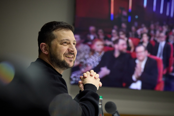 Килинкаров заявил, что Зеленский в Армении попросит денег