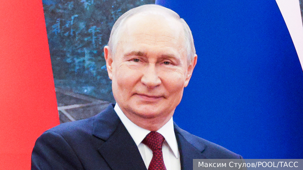 Путин обсудил экономическое сотрудничество с премьером Госсовета Китая