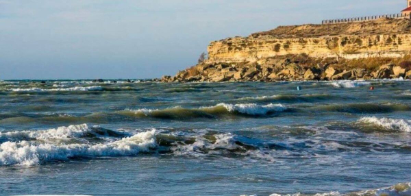 Более чем на метр увеличился уровень воды в Каспийском море