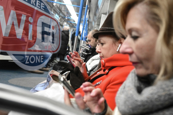 В&nbsp;Госдуме допустили восстановление мобильной связи в&nbsp;Москве через 5&ndash;10 дней