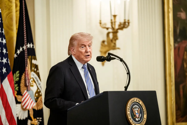 Трамп: Испания выплатит деньги после угрозы прекратить торговлю