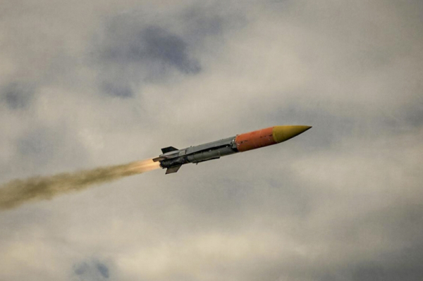 Иран ударил по военным базам США после заявления Трампа о &laquo;перемирии&raquo;