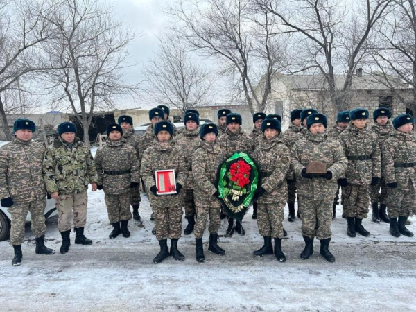 Останки солдата из Атырау вернули и захоронили на Родине