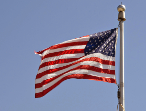 Политолог Демчук: США могут перекрыть наземные поставки в Иран после введения морской блокады