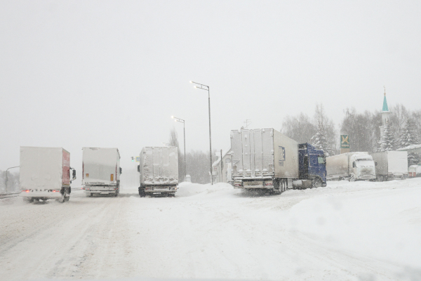 В&nbsp;Госсовете Татарстана предложили &laquo;чипировать&raquo; большегрузы для весового контроля