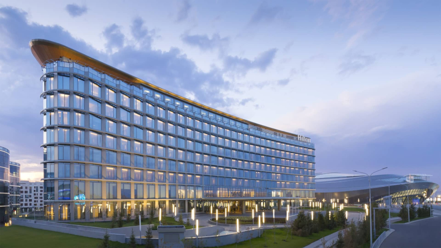 Миллионер Рахимбаев продолжает терять отель Hilton Astana из-за долгов
